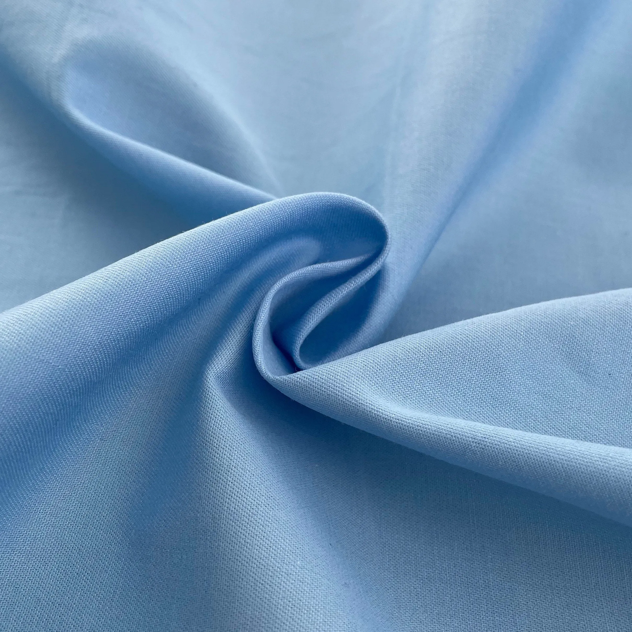 60” 100% Cotton Pima Sky Blue Yarn Dyed Apparel Woven Fabric By the Yard