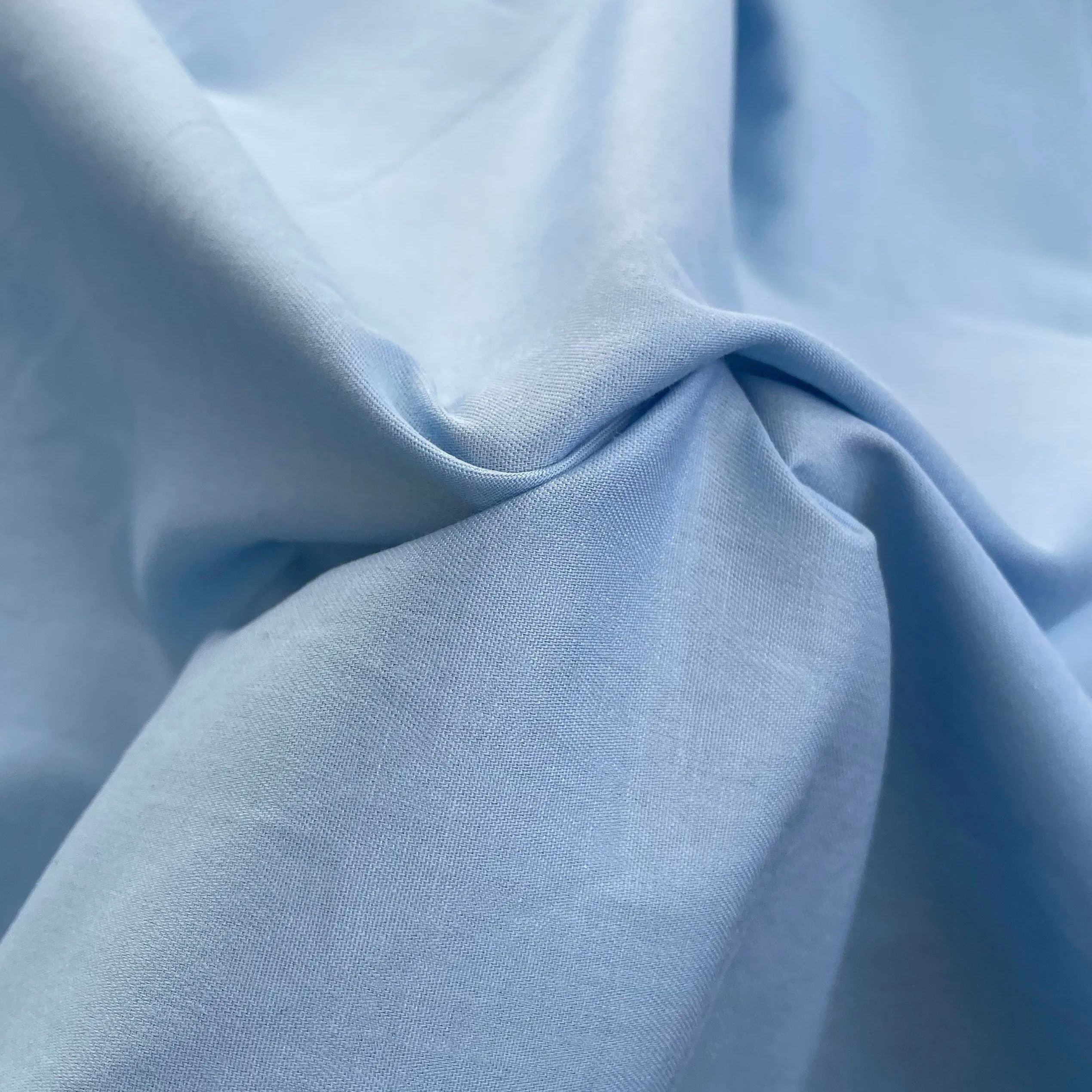 60” 100% Cotton Pima Sky Blue Yarn Dyed Apparel Woven Fabric By the Yard