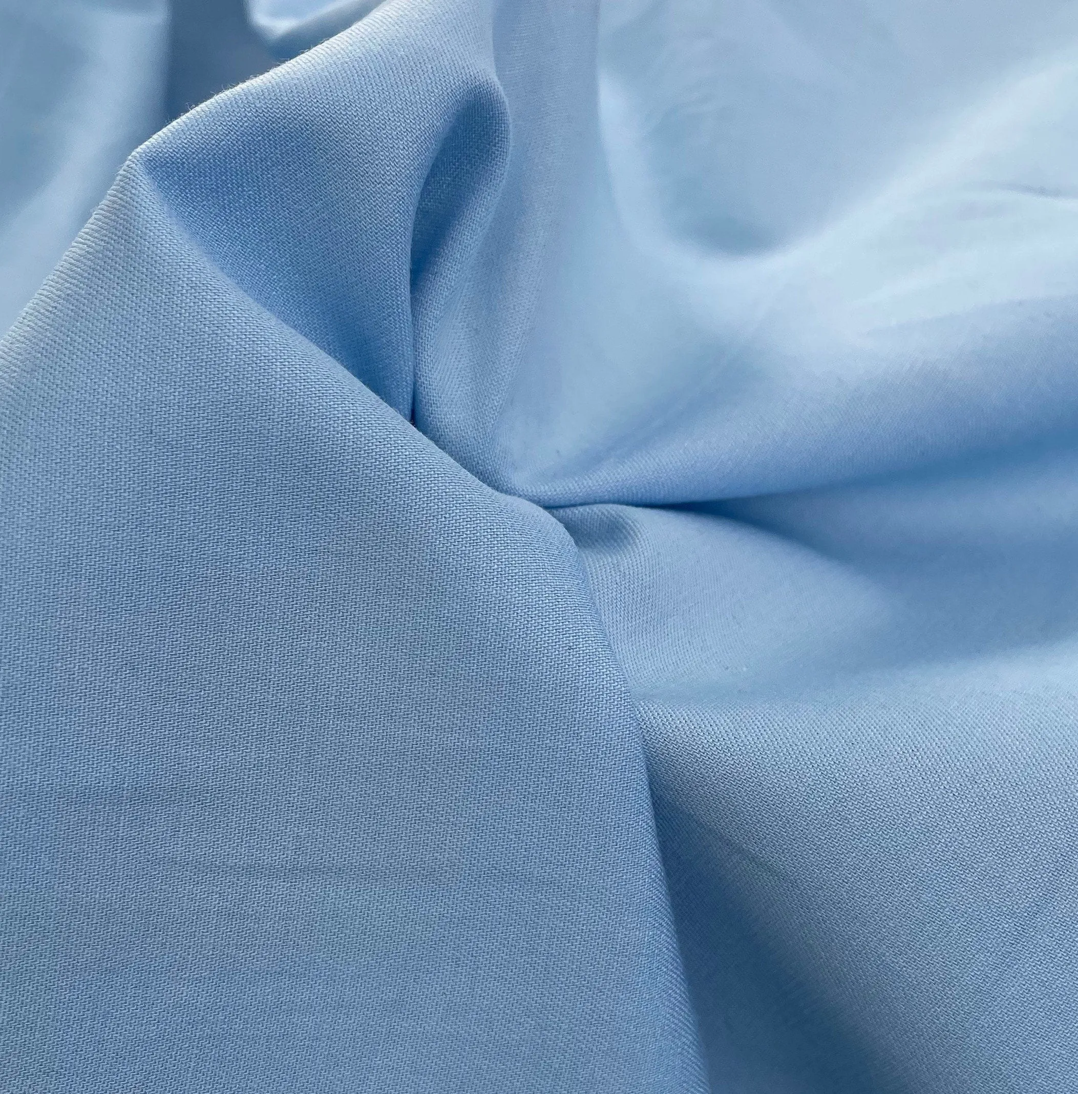 60” 100% Cotton Pima Sky Blue Yarn Dyed Apparel Woven Fabric By the Yard