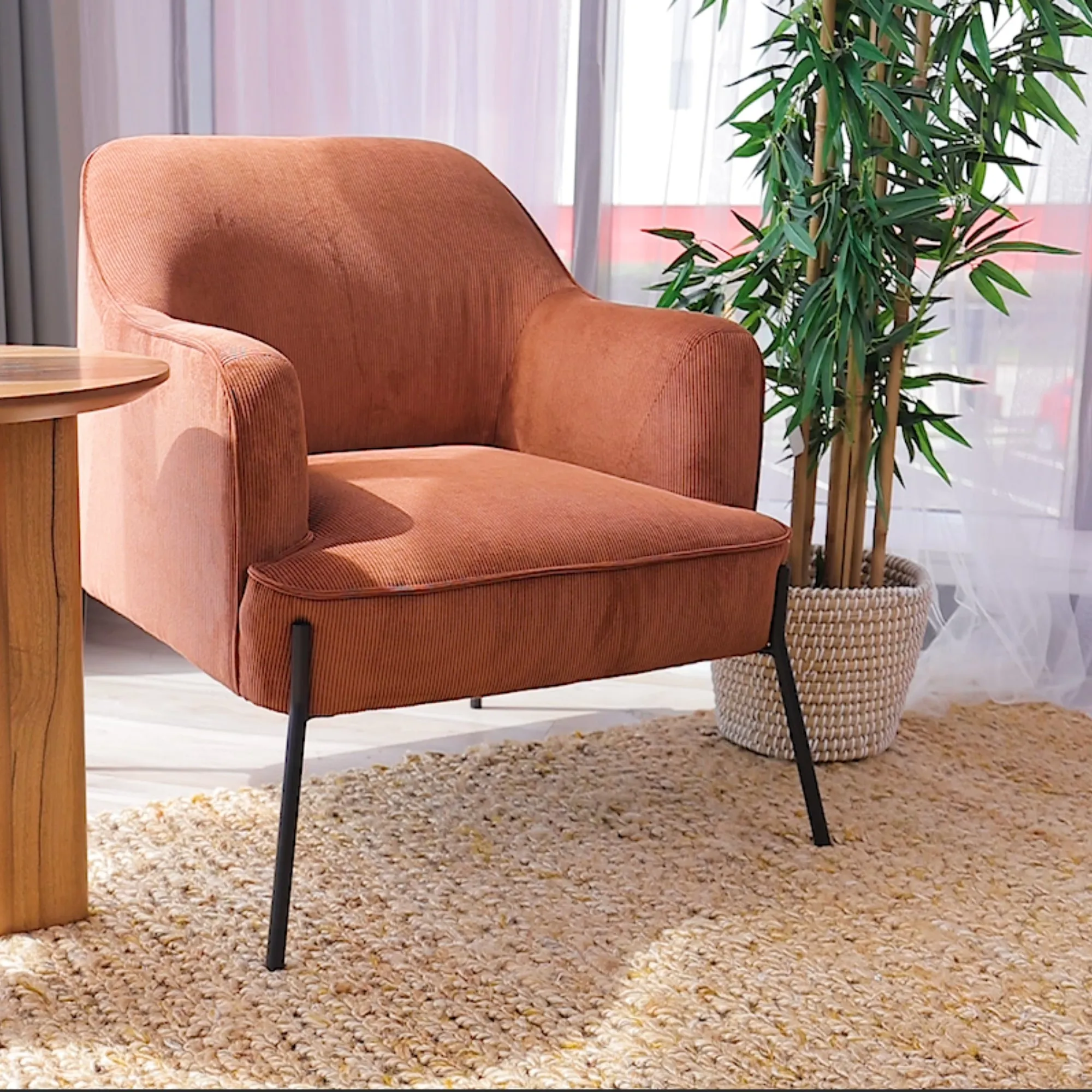 Comfortable Chenille Fabric Armchair with Metal Legs