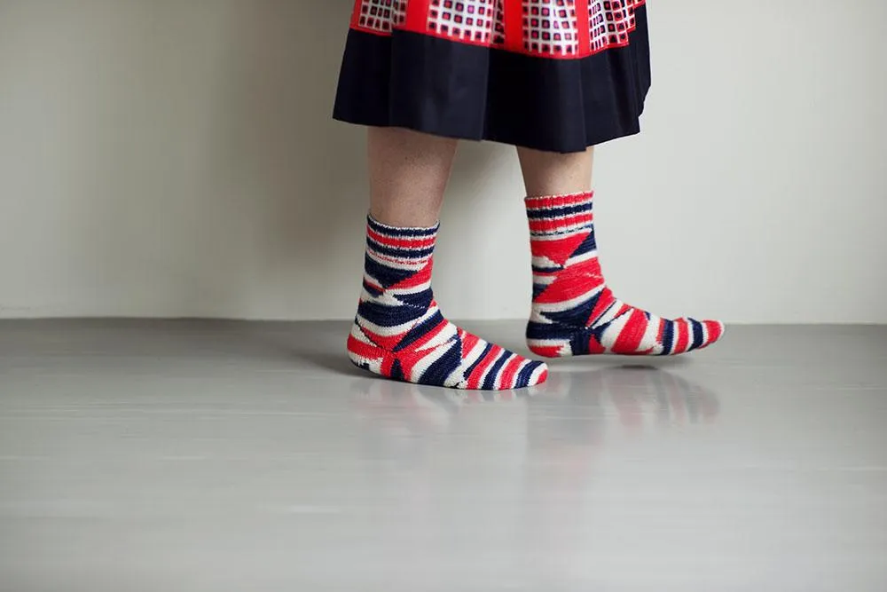 Socks: Knitting with Popular Ravelry Patterns (Japanese)