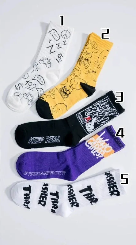 Trendy Mid-Barrel Cotton Socks